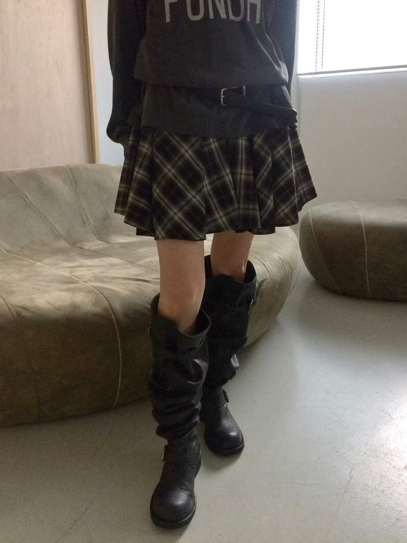 Check skirt
