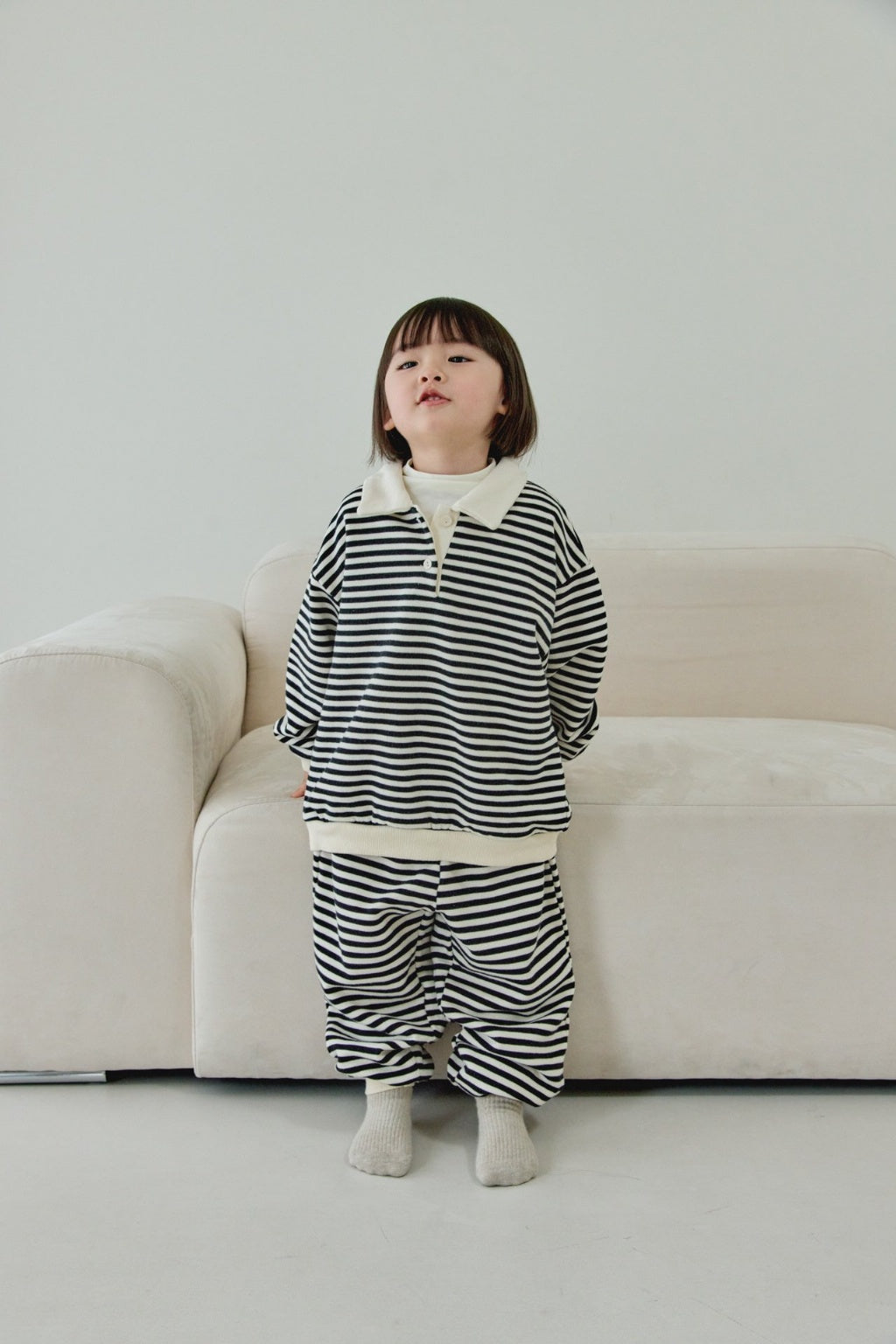 [KIDS] stripe sweatshirt