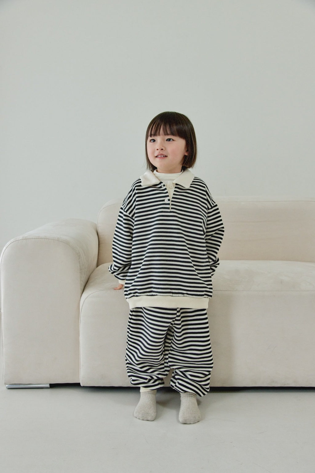 [KIDS] stripe sweatshirt