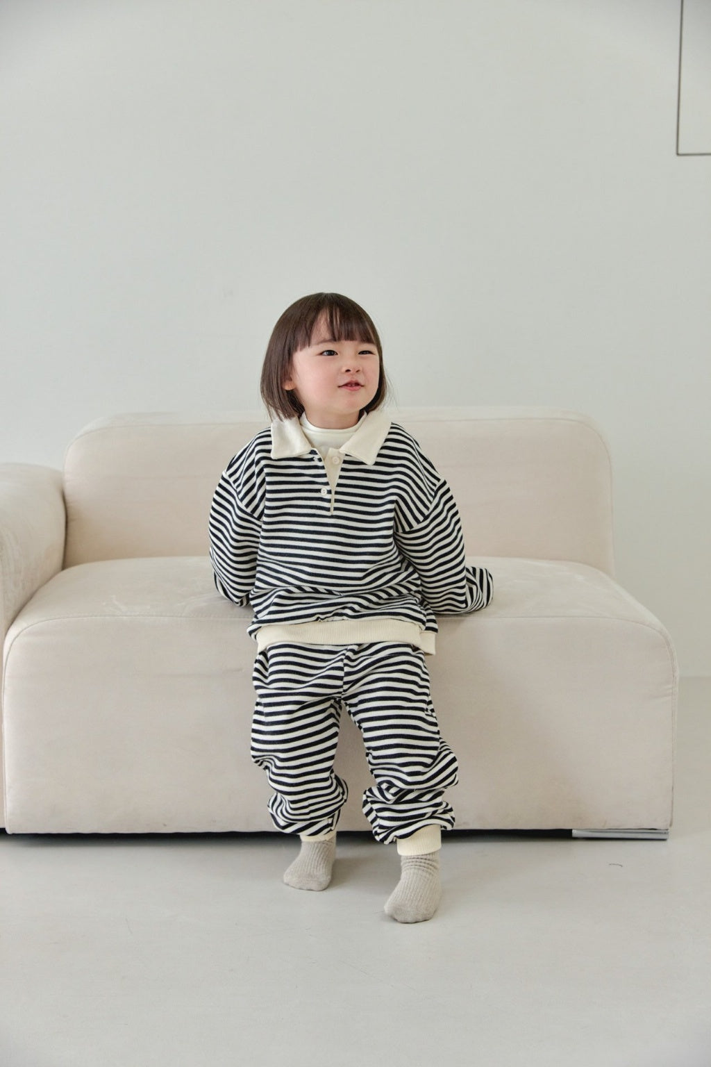 [KIDS] stripe sweatshirt