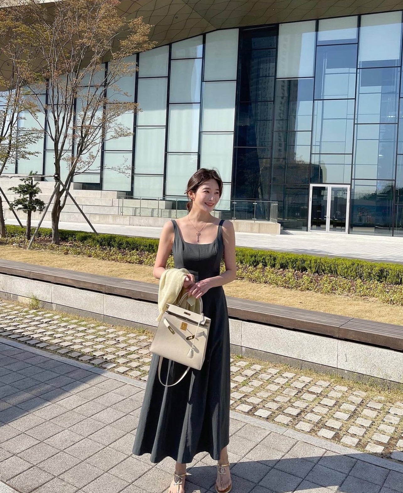U NECK DRESS