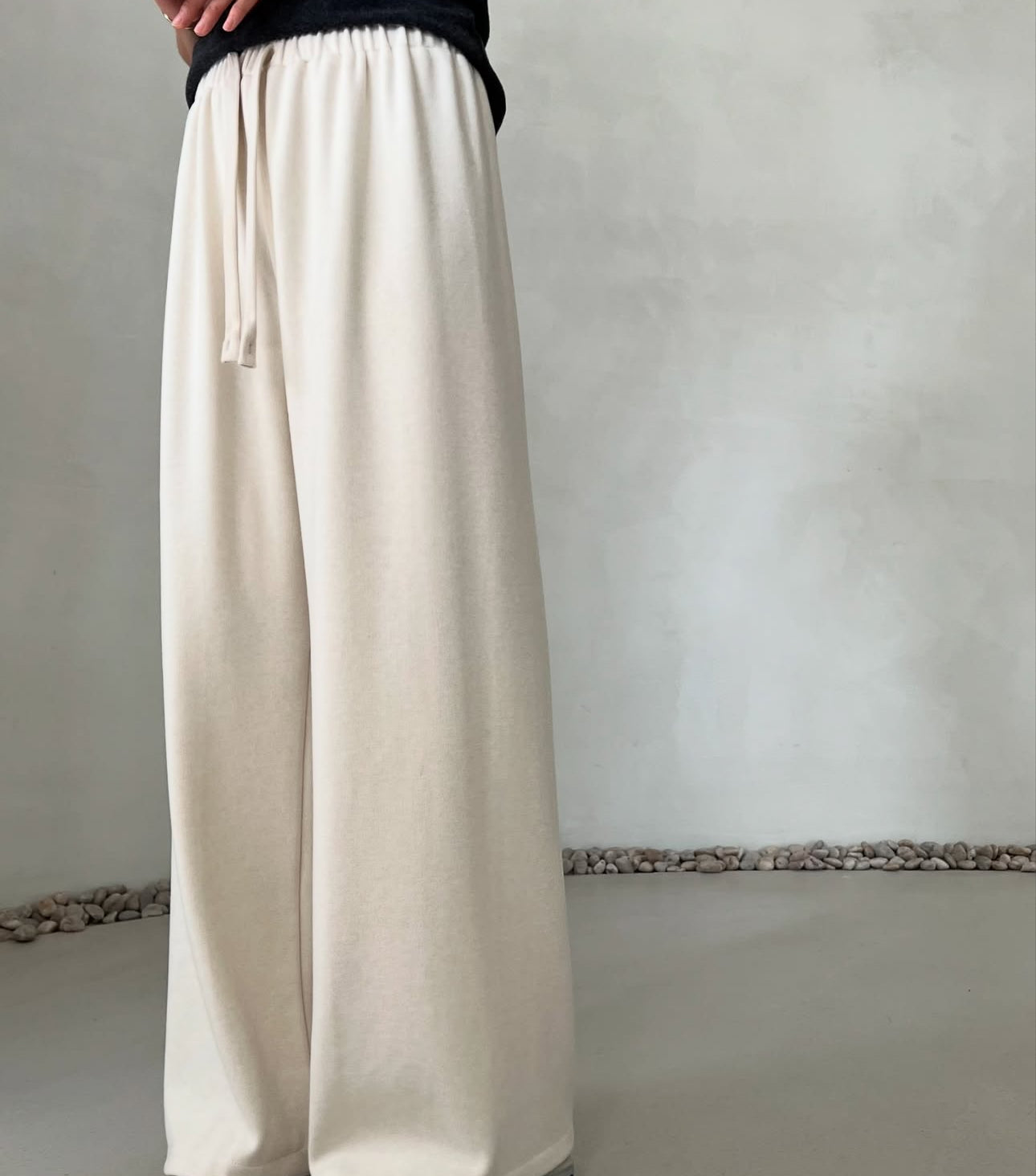 WIDE LEG SWEATPANTS