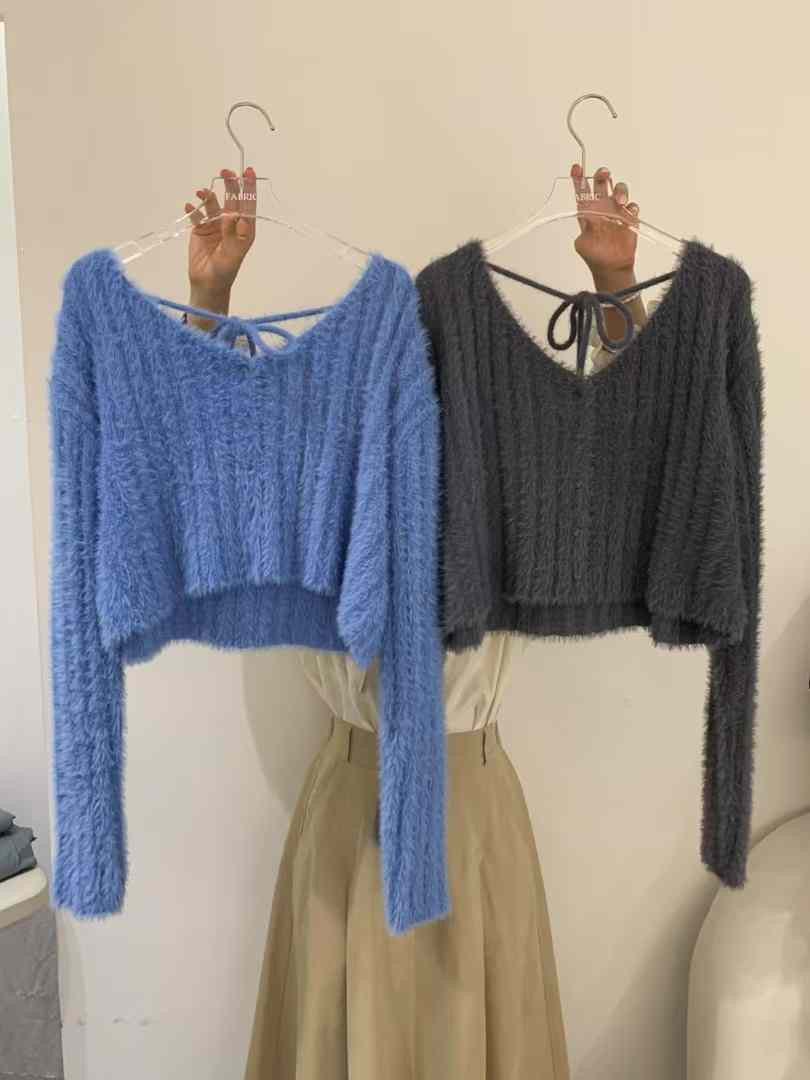 CROP TOP KNITWEAR