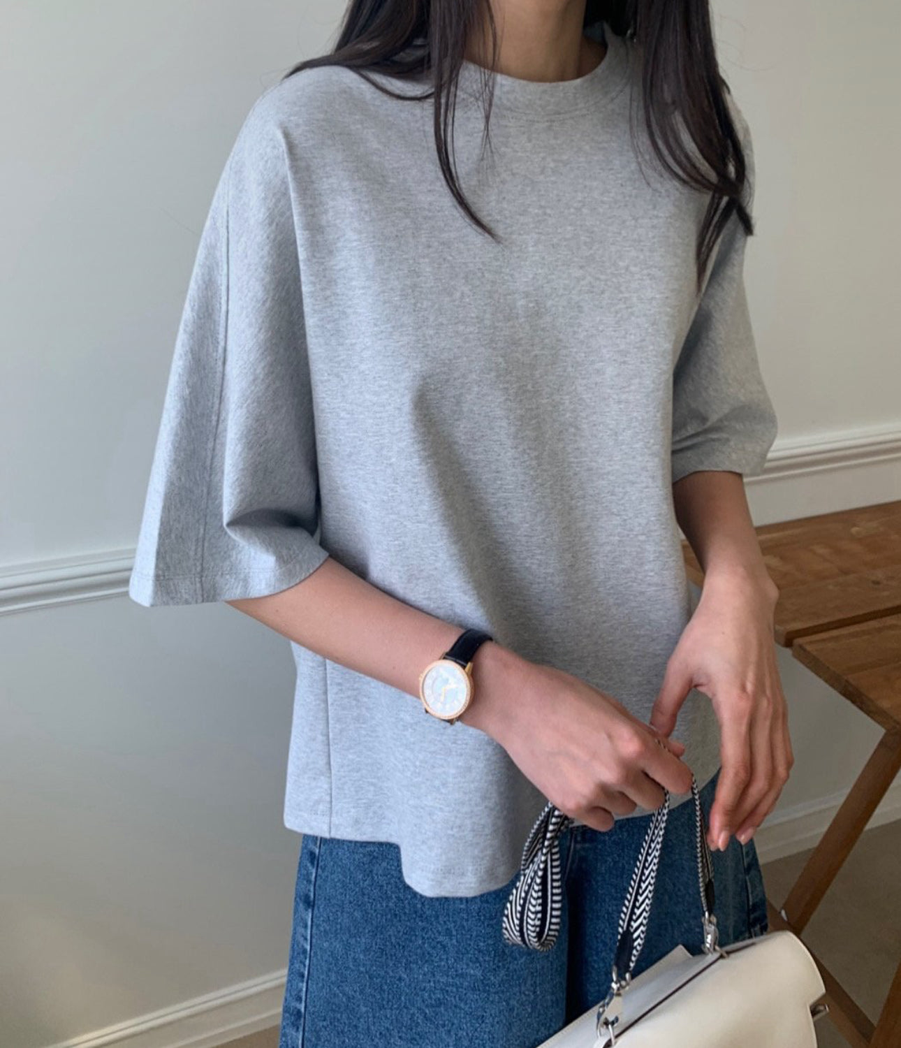 LOOSE T-SHIRT