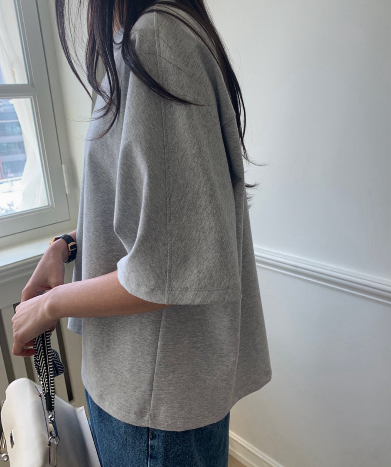 LOOSE T-SHIRT
