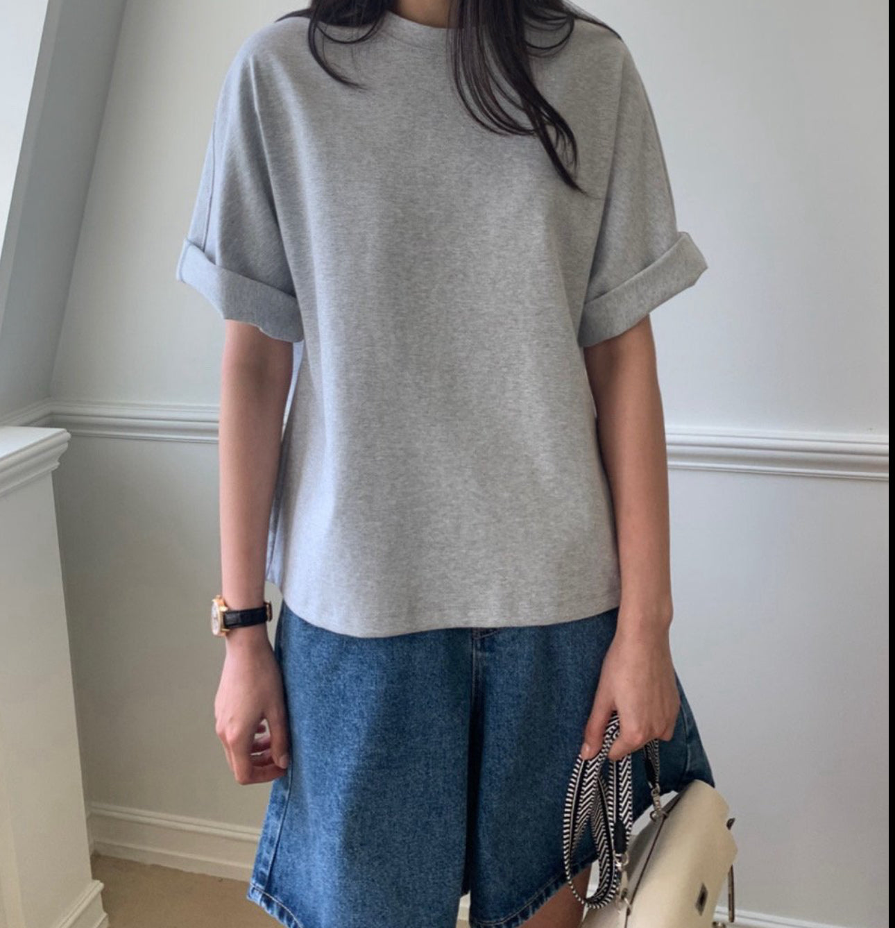 LOOSE T-SHIRT
