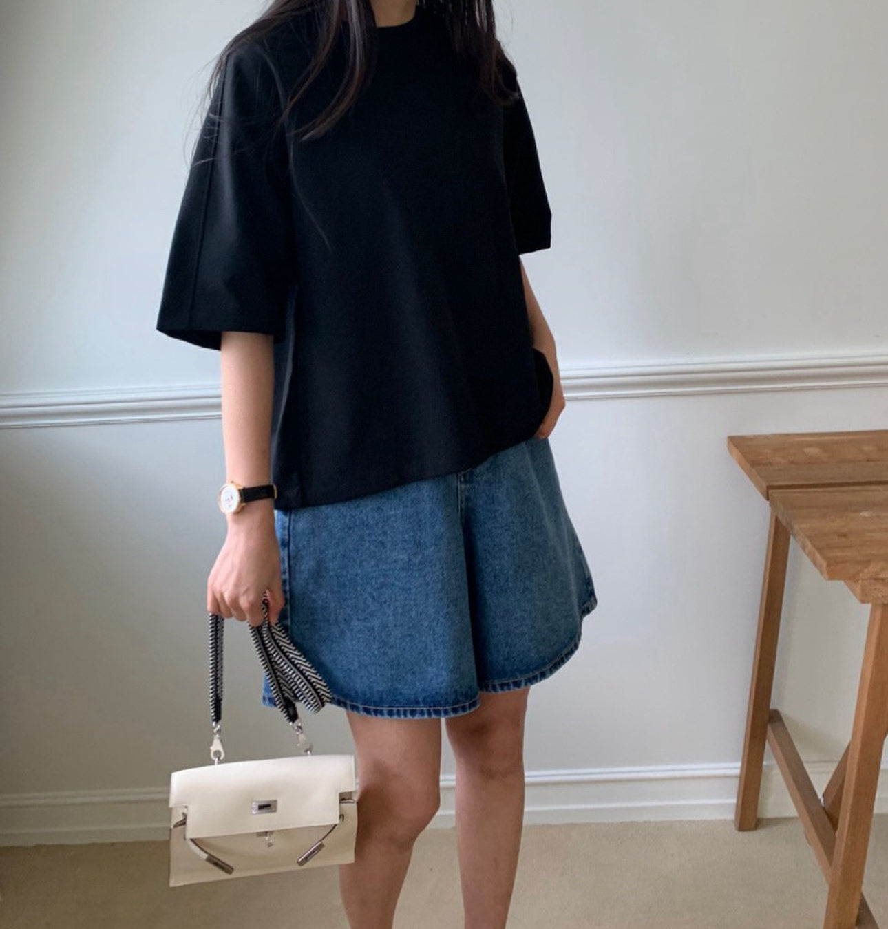 LOOSE T-SHIRT