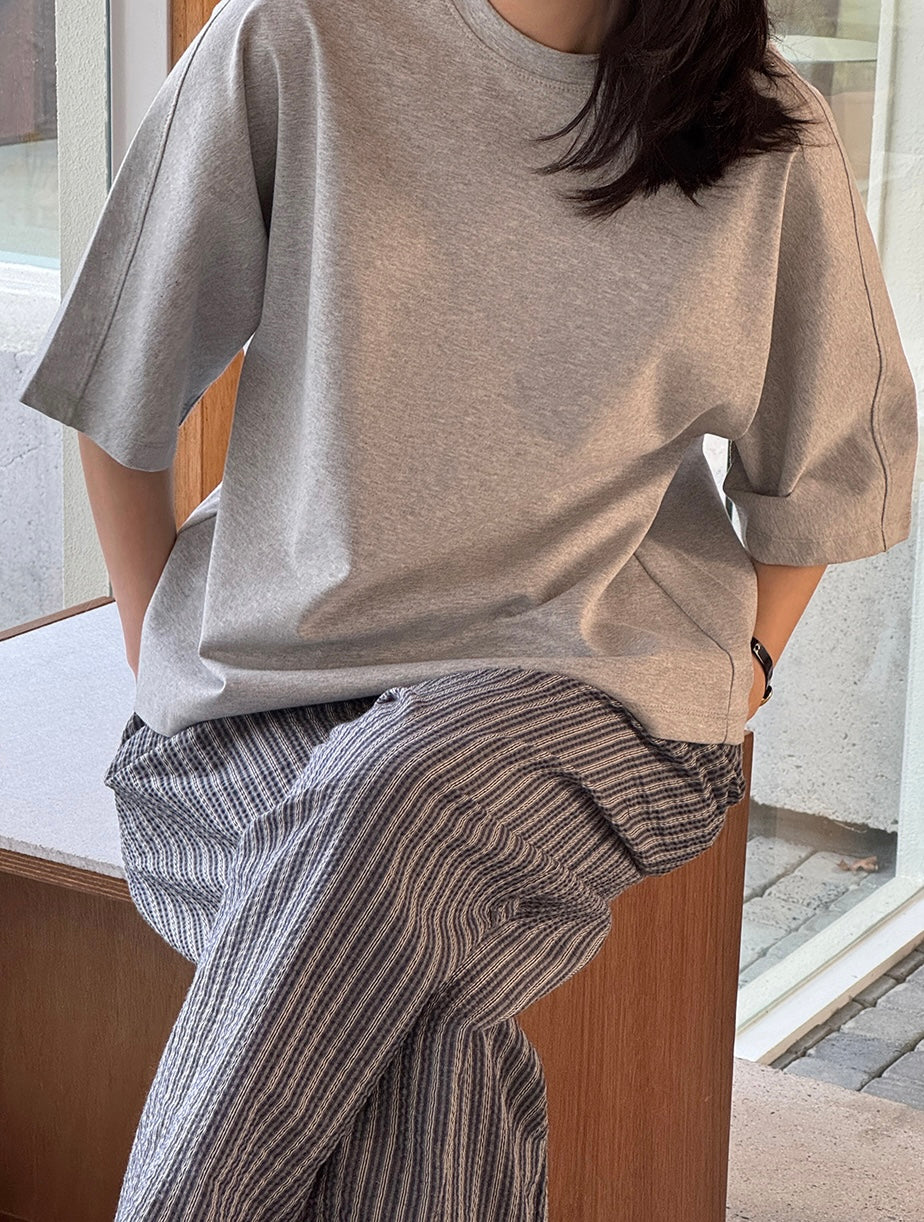 LOOSE T-SHIRT