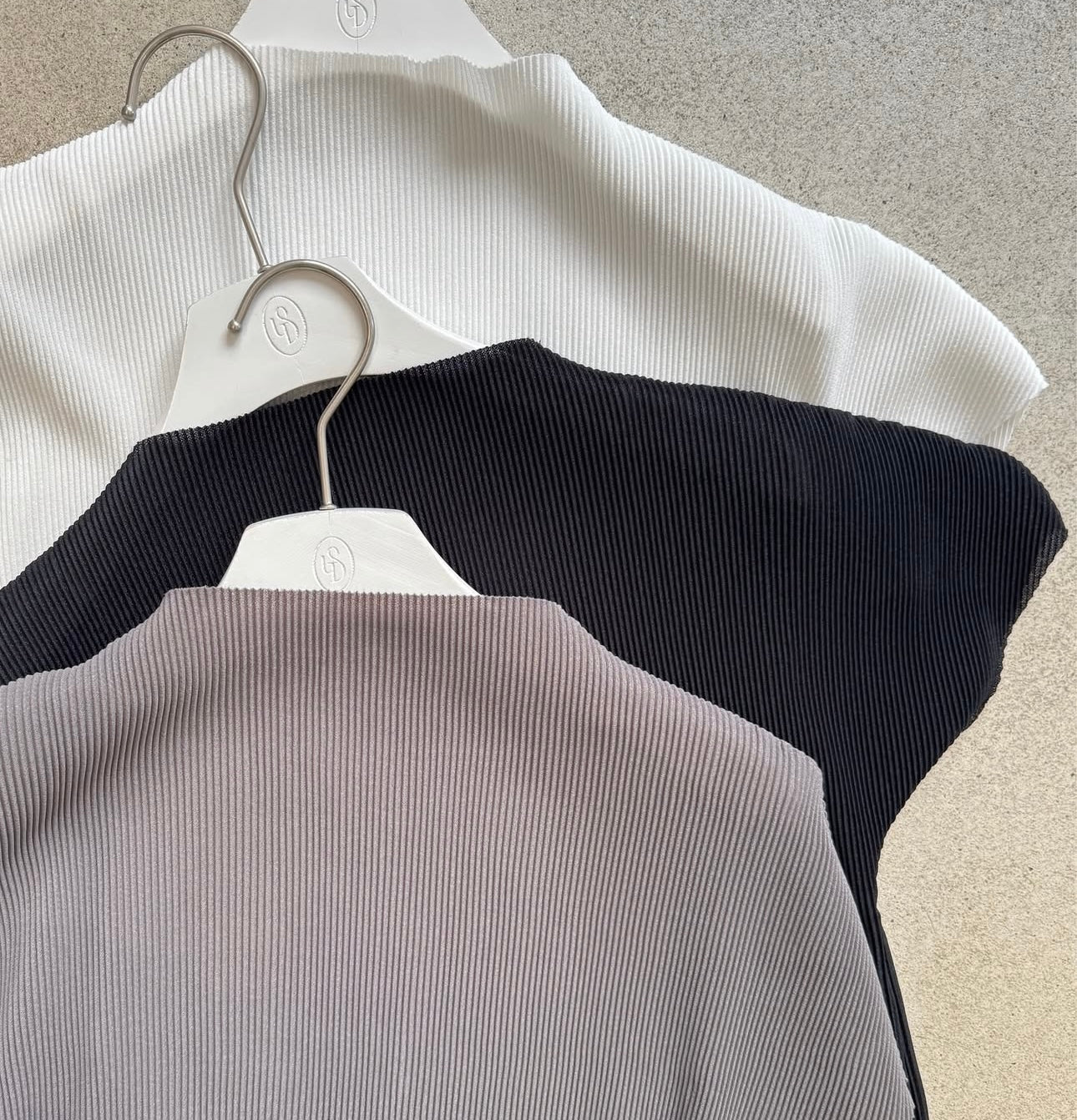 PLEATED TOP