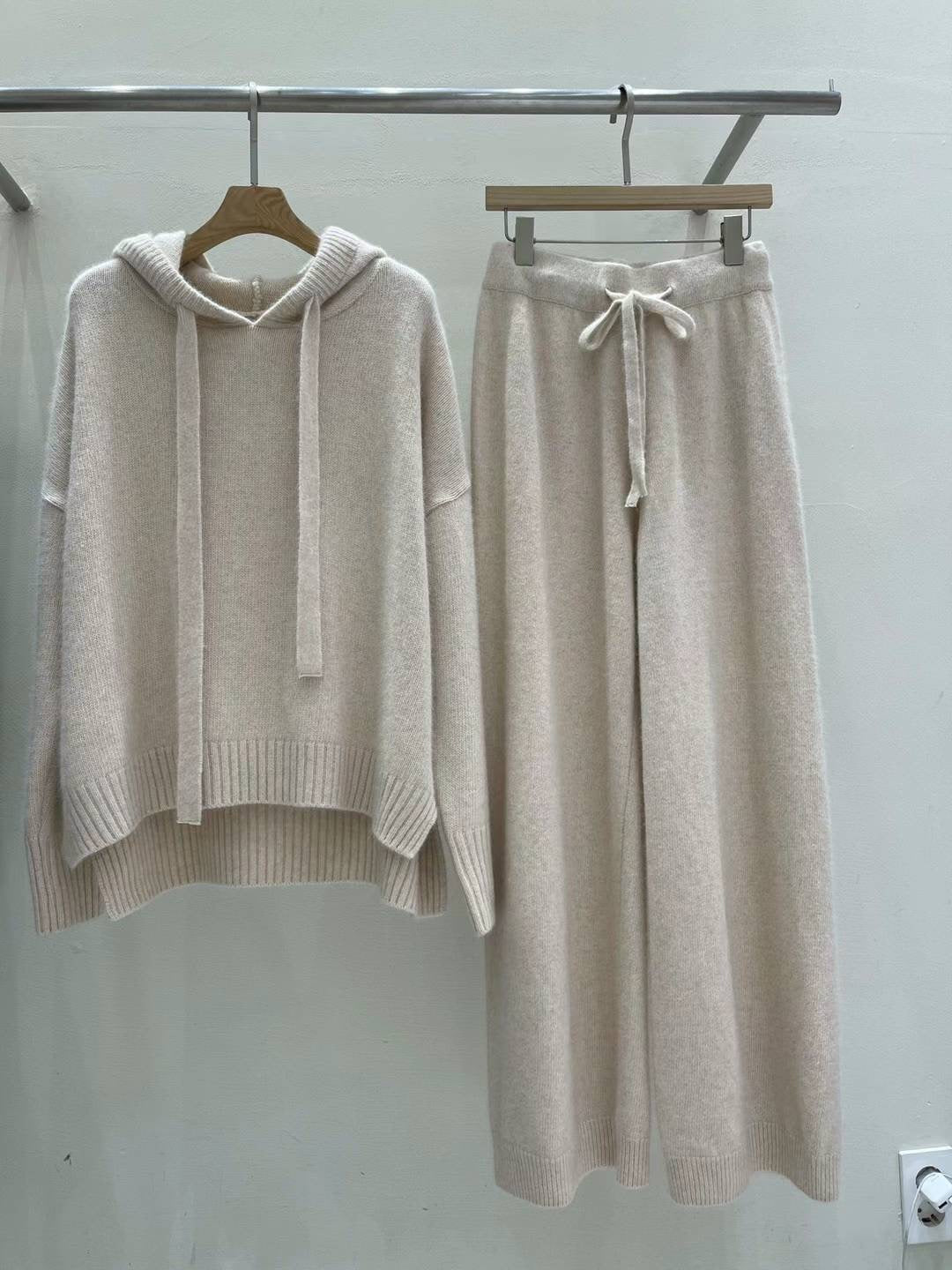 WOOL HOODIE SET