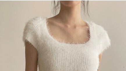 MILK FUR KNIT TOP