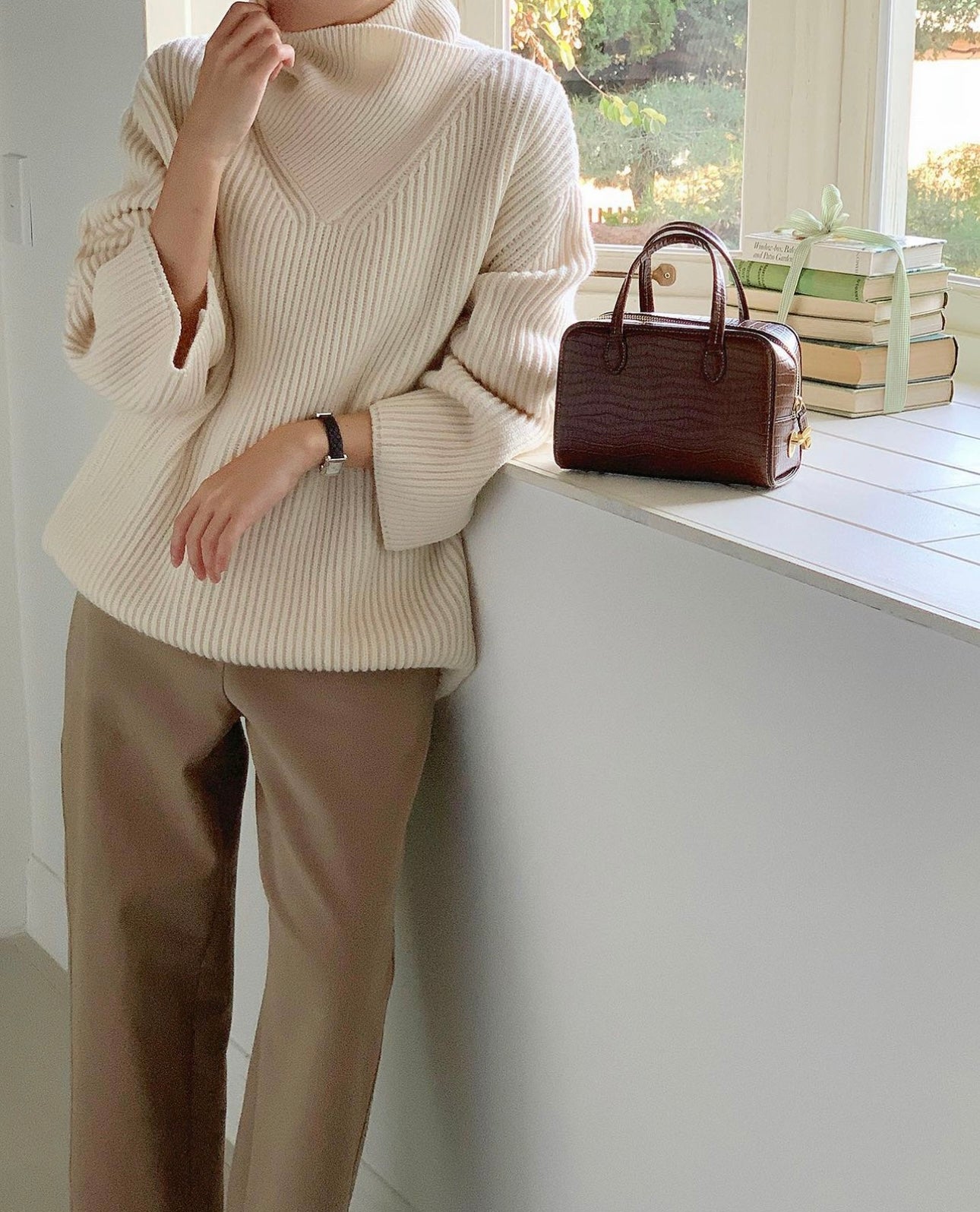 WOOL KNITWEAR