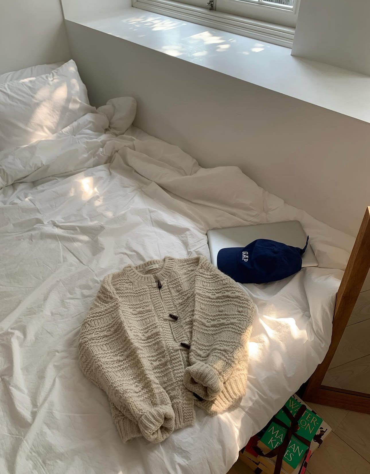 Wool Knit Toggle Cardigan