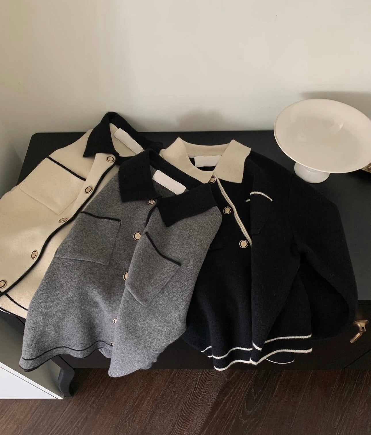 Contrast-trim knit cardigan