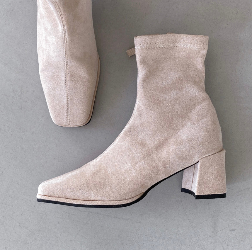 ANKLE BOOT
