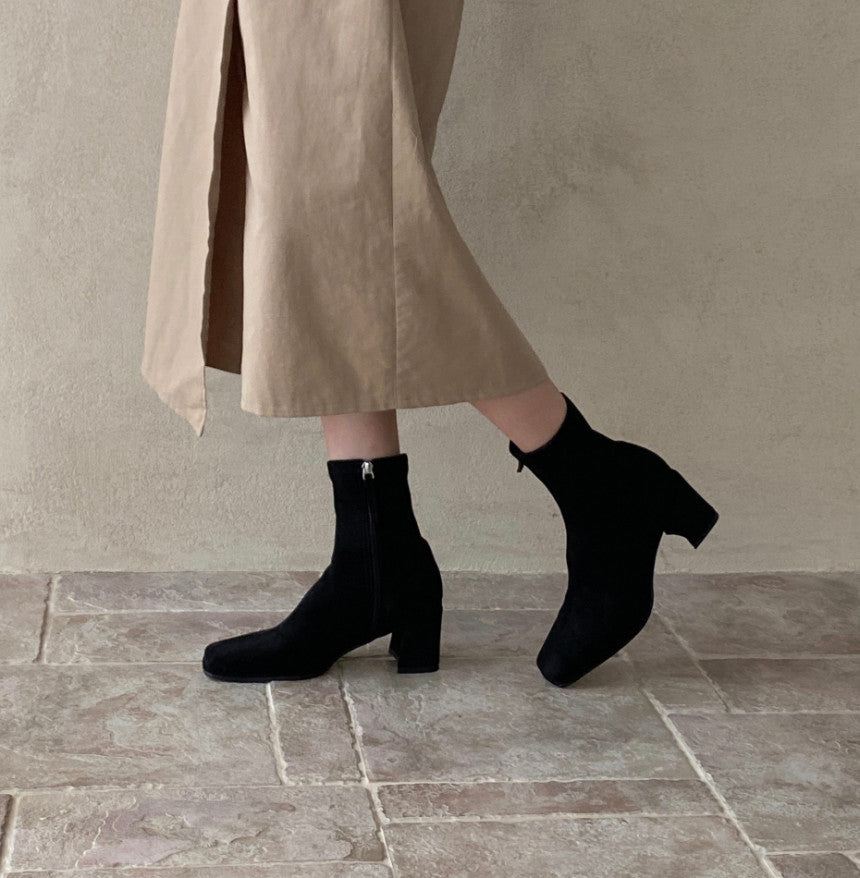 ANKLE BOOT