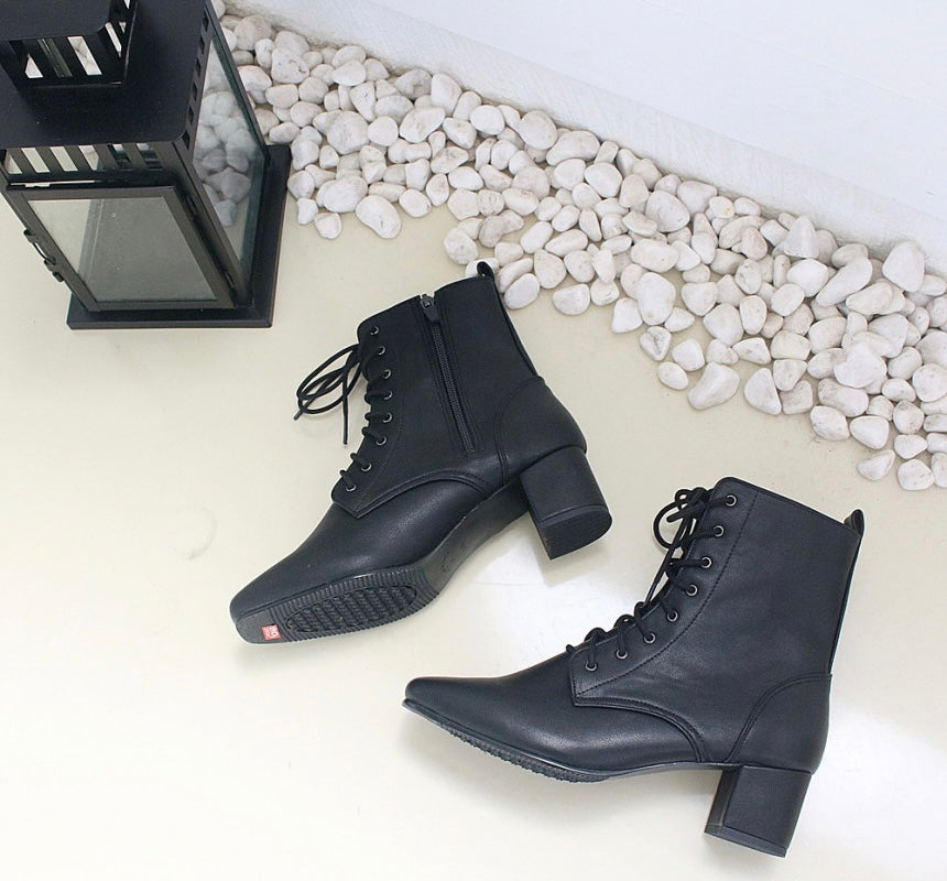 FUR-LINED COMBAT BOOT