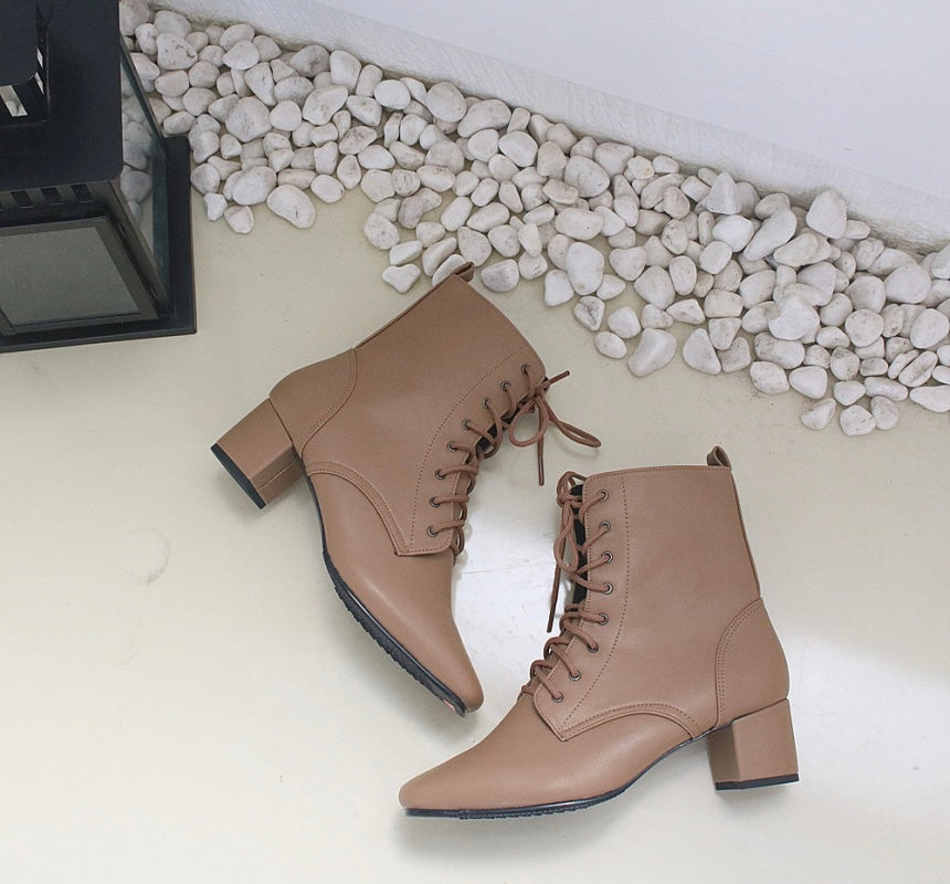 FUR-LINED COMBAT BOOT