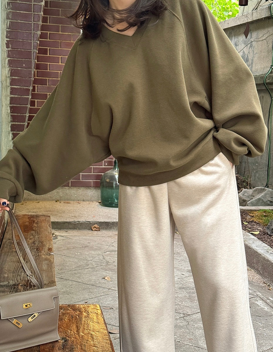 OVERSIZED SWEATSHIRT